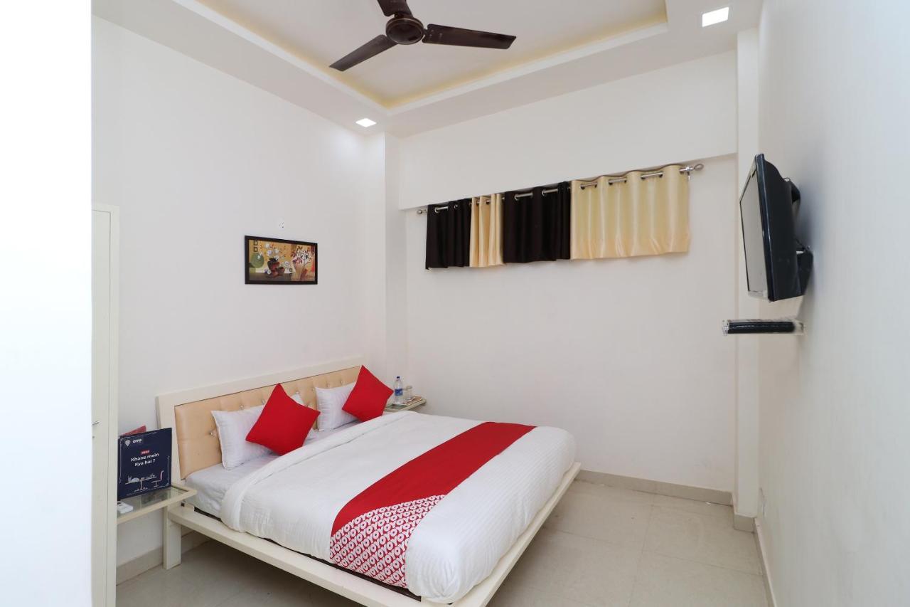 Oyo 13406 Hotel Golden Leaf Bareilly Exteriör bild